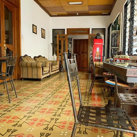Hostal Las Puertas 산타 아나 외부 사진