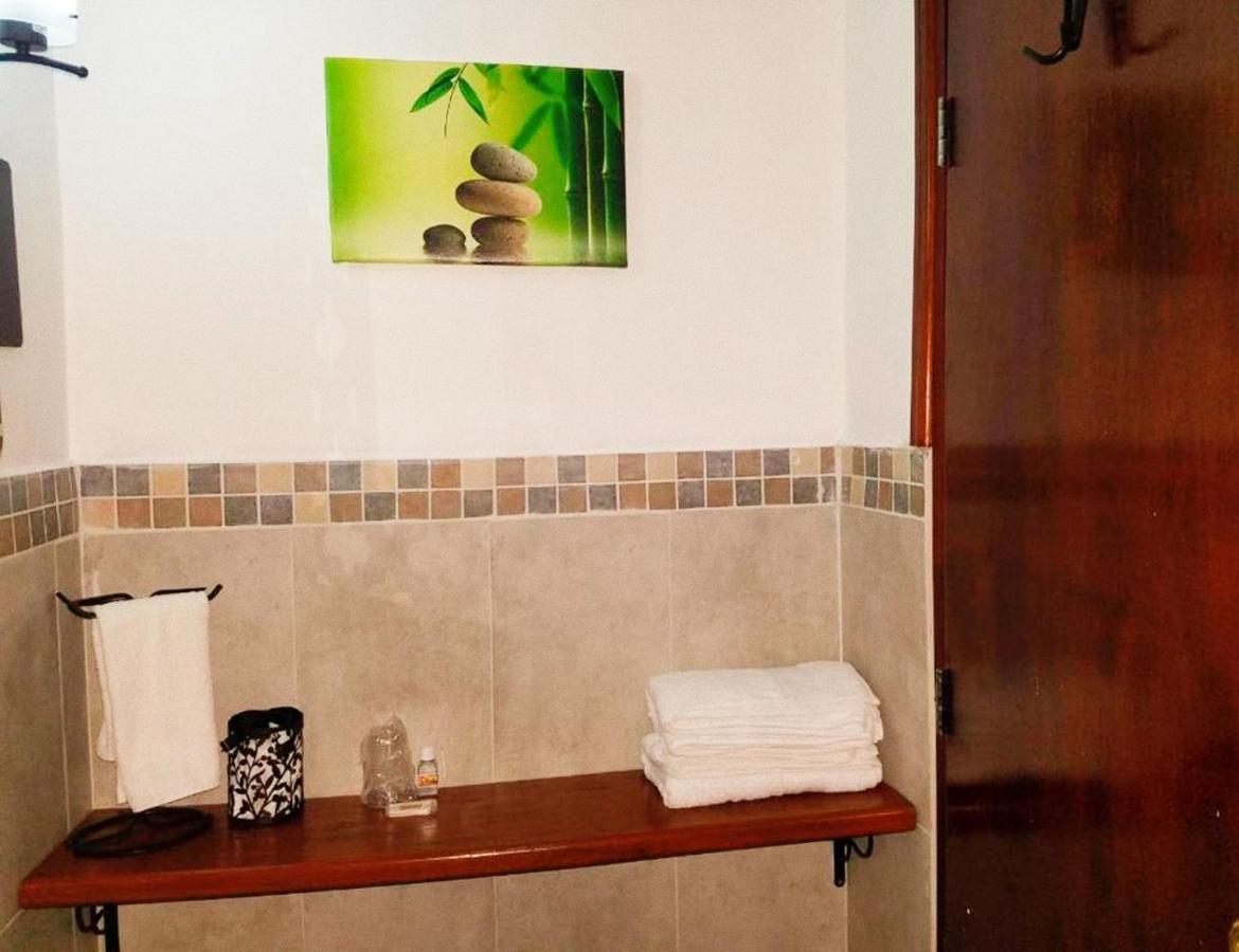 Hostal Las Puertas 산타 아나 외부 사진