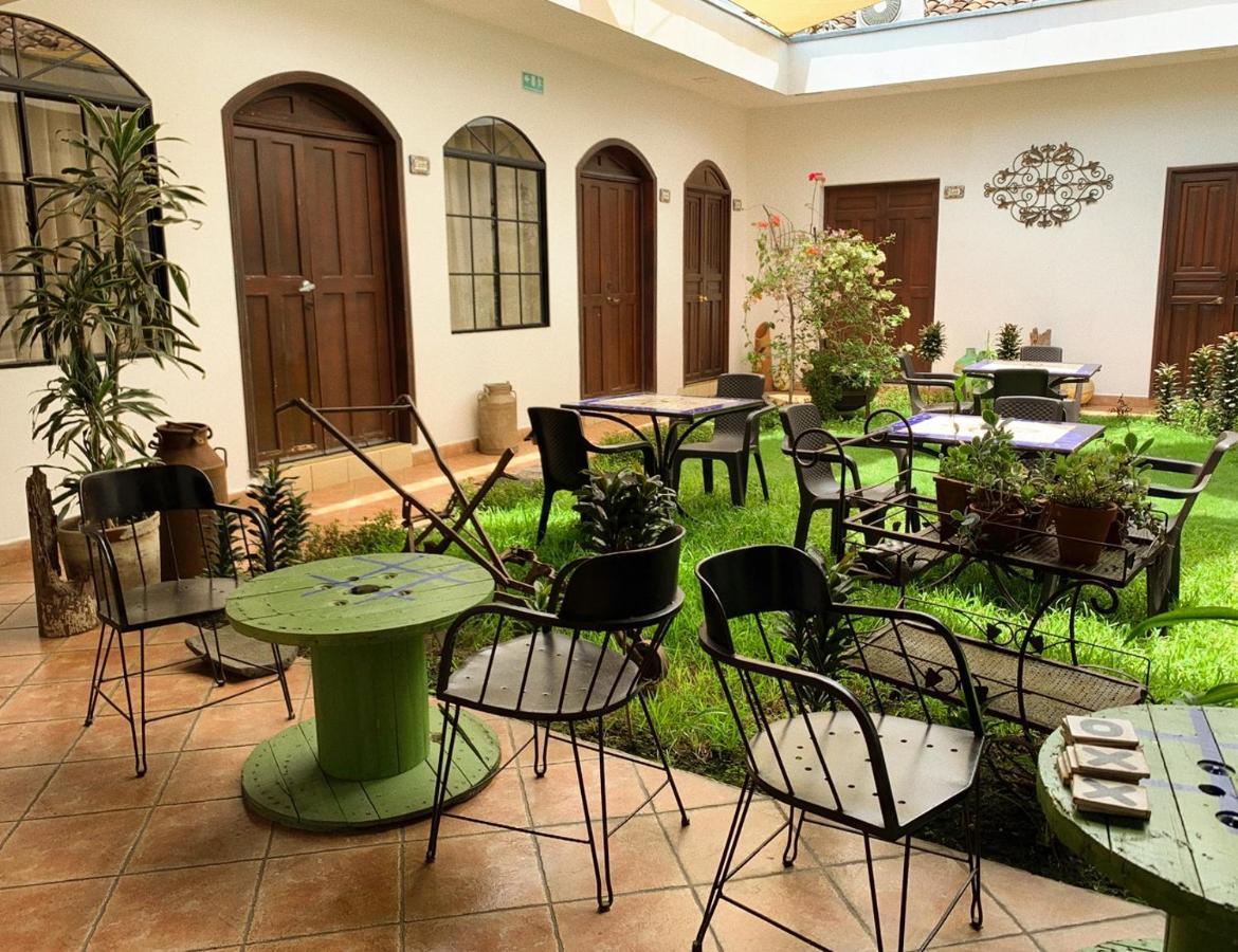 Hostal Las Puertas 산타 아나 외부 사진